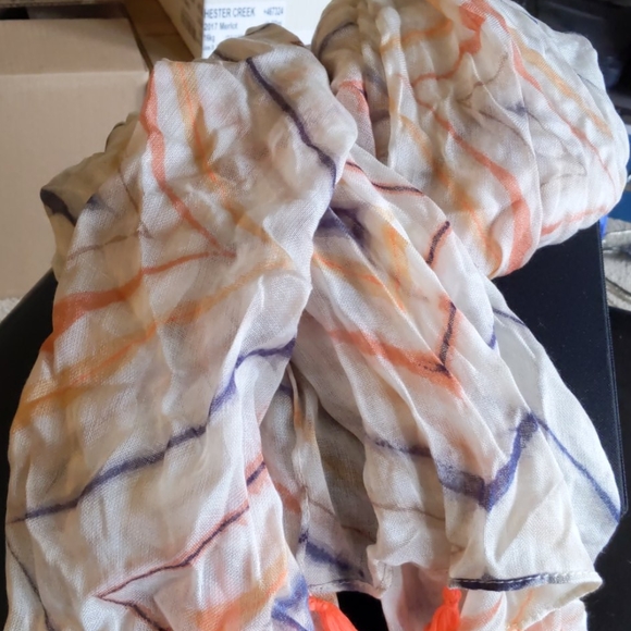 Free add on! Summer scarf! - Picture 2 of 2